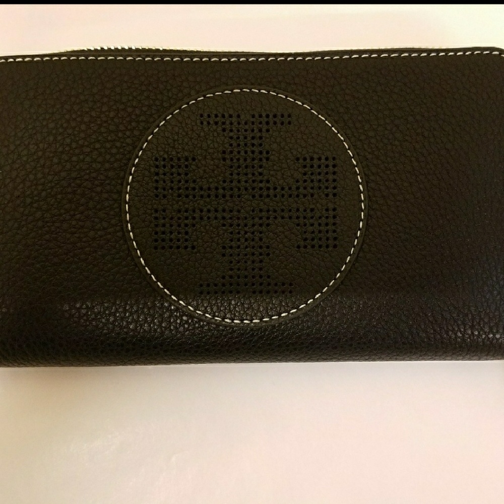 Tory Burch wallet