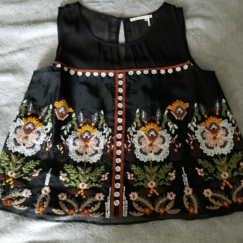 Anthropologie top size 6