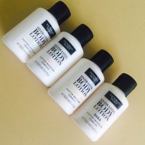 🔖final price🔖🆕 4pc Victoria's Secret Bdy Lotion