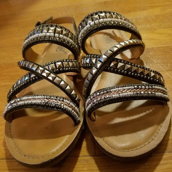 Barely worn Carlos Santana sandals! Size 7! - Picture 2 of 4