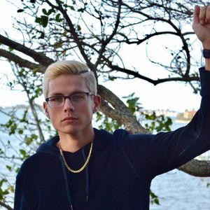 Meet your Posher, Garrett