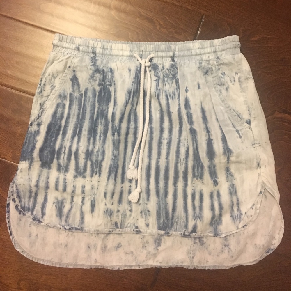 Cloth and Stone tencel mini skirt