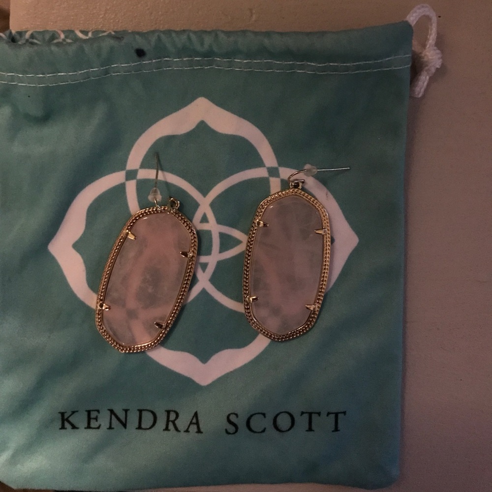 Kendra Scott 2inch earrings