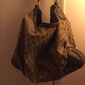 100% authentic Oversized GUCCI jockey hobo