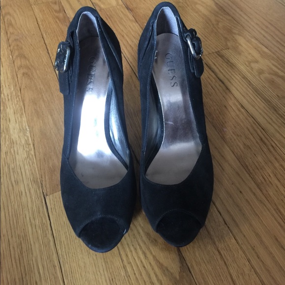 Guess Velvet Heels - Picture 1 of 2