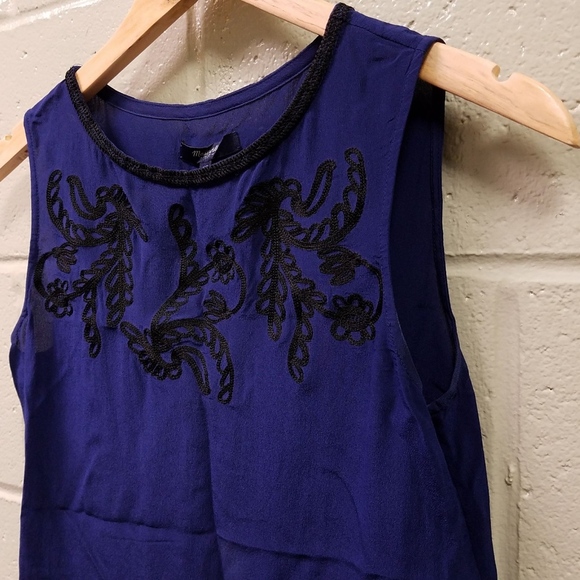 Madewell 100% Silk XS Royal Blue Embroidered Top - Picture 3 of 7
