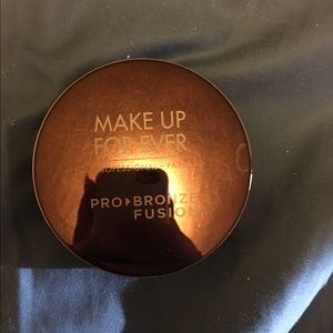 Makeup Forever Bronzer