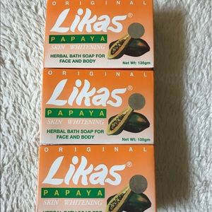 Likas Papaya Herbal Soap 5 Bars.