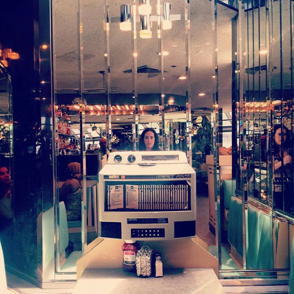 Meet your Posher, Lainie