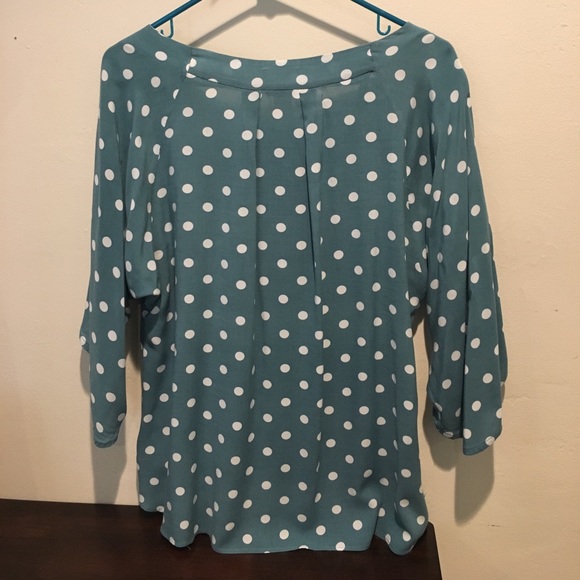 Anthropologie top size small - Picture 3 of 4