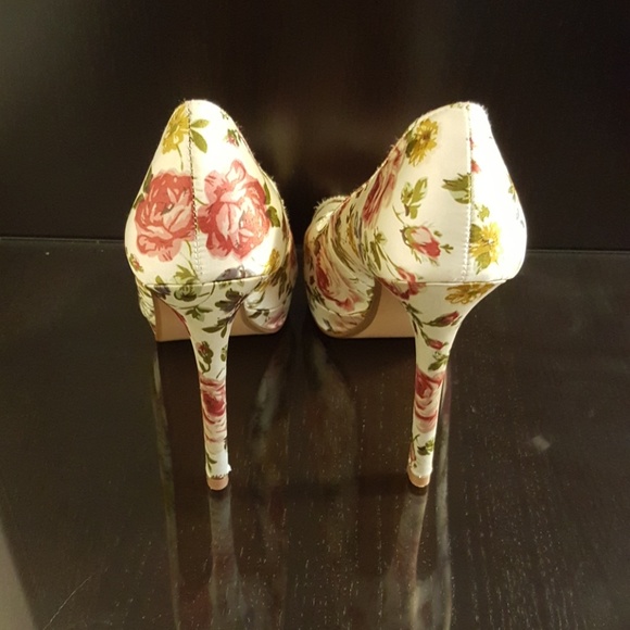 asos white pumps