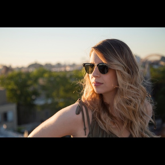 Meet your Posher, Jessica - Picture 1 of 1