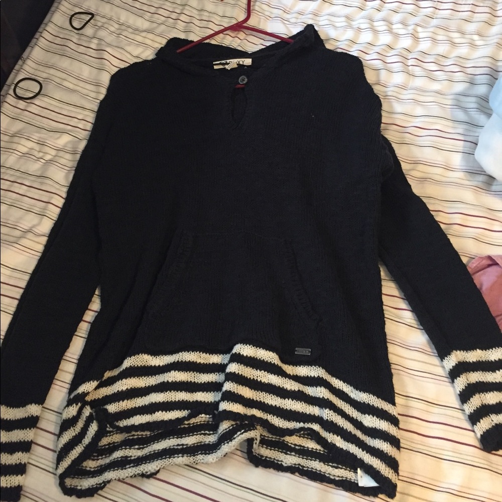 Roxy long sleeve. Beach coverup. Size: M.