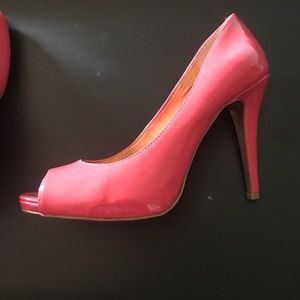 Pink BCBGeneration high heels-Size 7.5