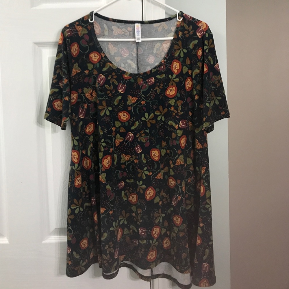 Lularoe Floral Tee