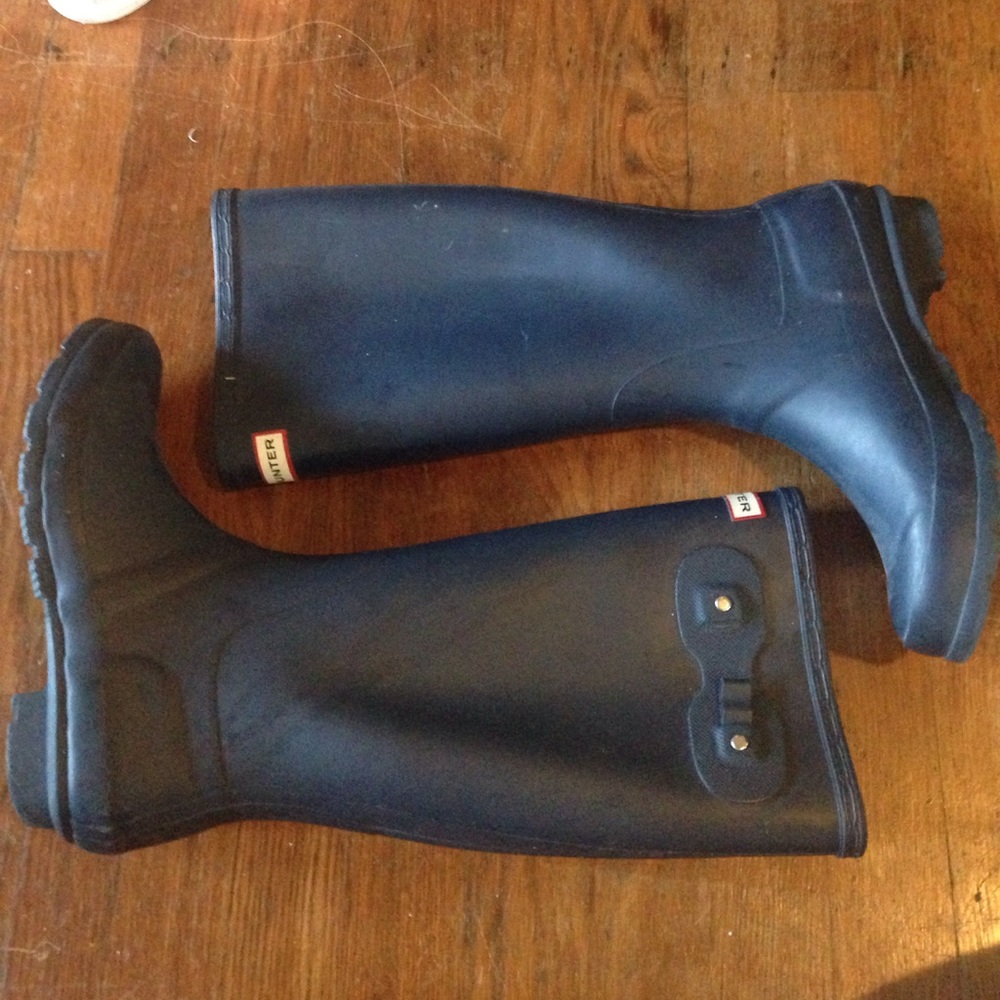 Navy Hunter boots