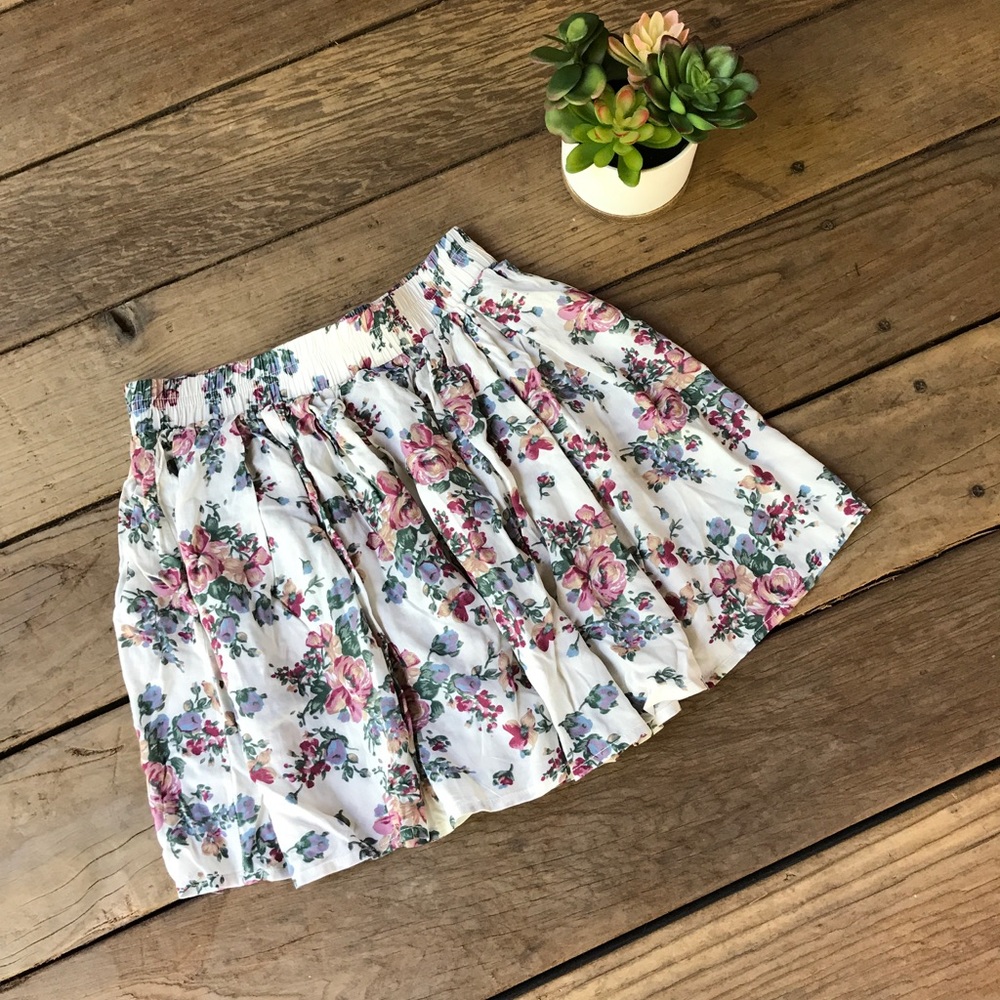 Brandy Melville skirt