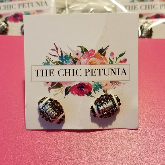 Football Earrings 🏈🏈 - Picture 2 of 2
