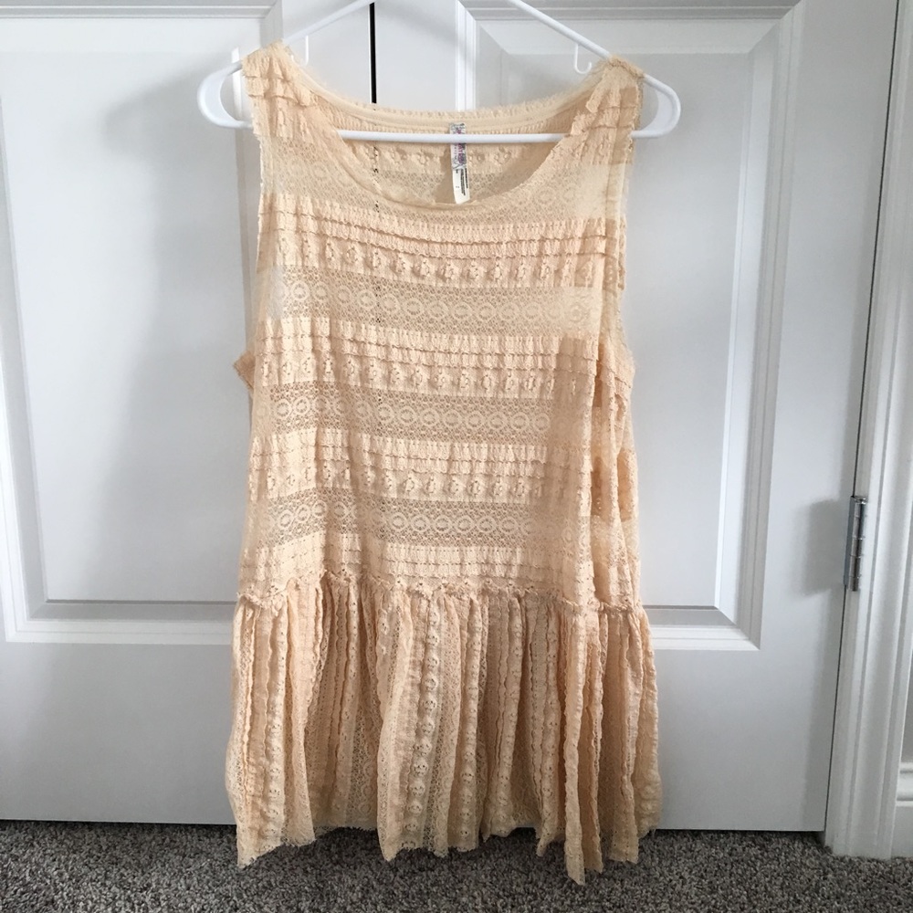 Free People lace tank size medium