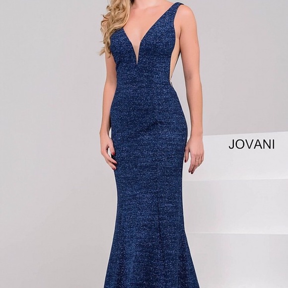 Evening gown - Picture 2 of 5