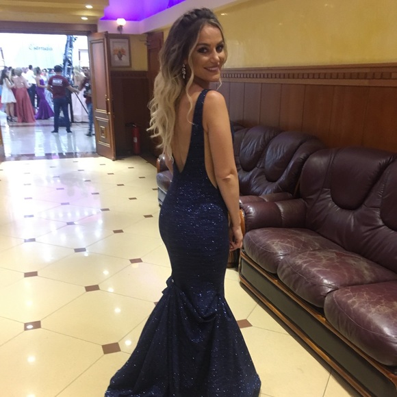 Evening gown - Picture 4 of 5