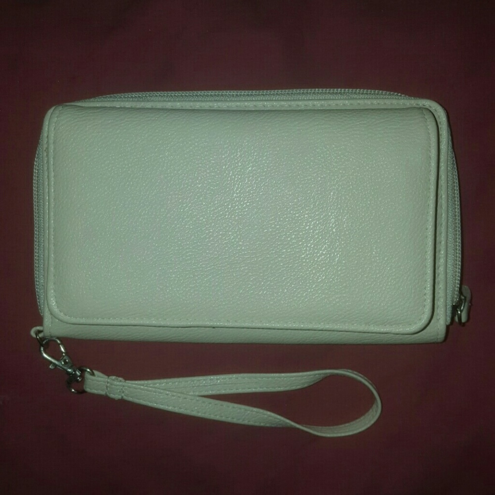 Wristlet
