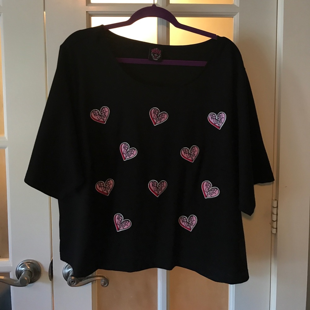 Torrid Rebel Wilson 3/4 sleeve crop top, 26 W 24 L