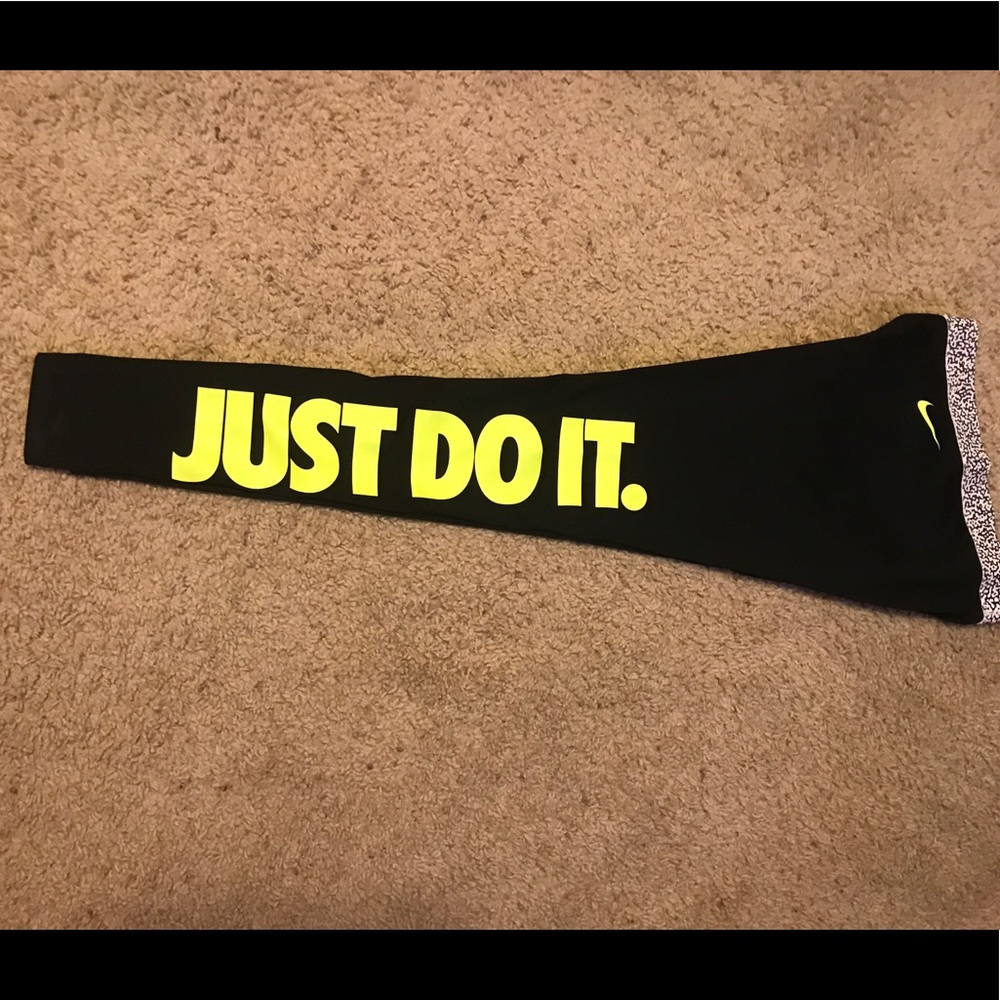 Women's Nike Leggings Size M