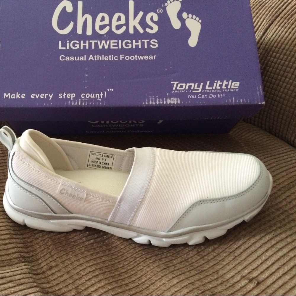 TONY CHEEKS athletic shoes