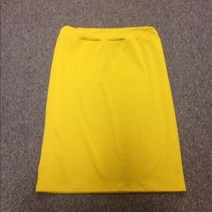 New custom pencil skirt. NWOT