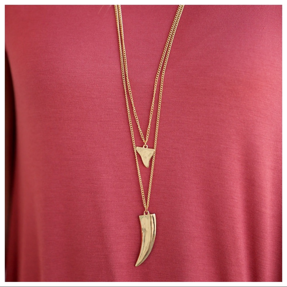 ✨LAST✨Gold  horn double layered necklace - Picture 2 of 4