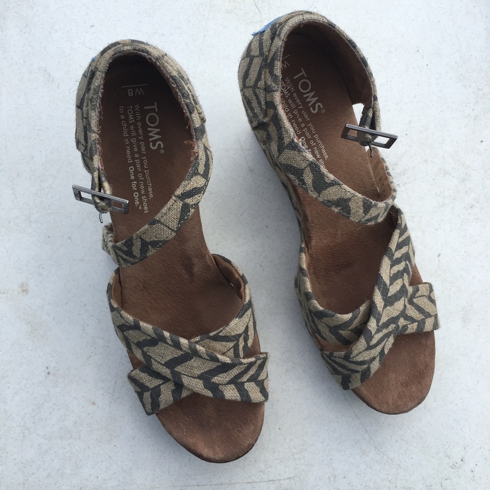 TOMS wedges