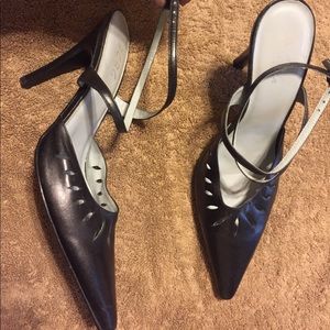 Ankle strap sling pumps