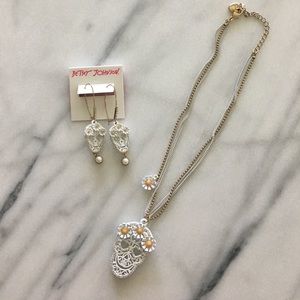 Betsey Johnson Sugar Skull Necklace & Earring Set