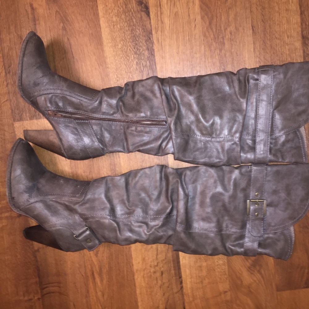 Elle knee high boots