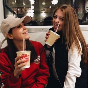 Meet your Posher, Tori