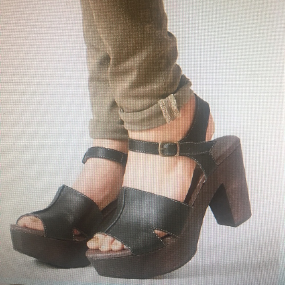 Roan Mara Shoe