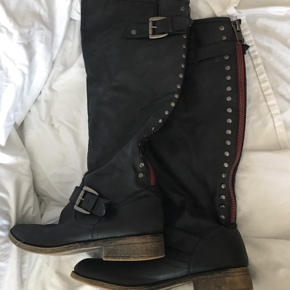 Madden Girl Grey Back Zipper Boots