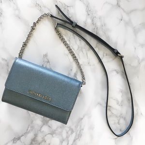 **REDUCED PRICE** MICHAEL KORS Leather Crossbody