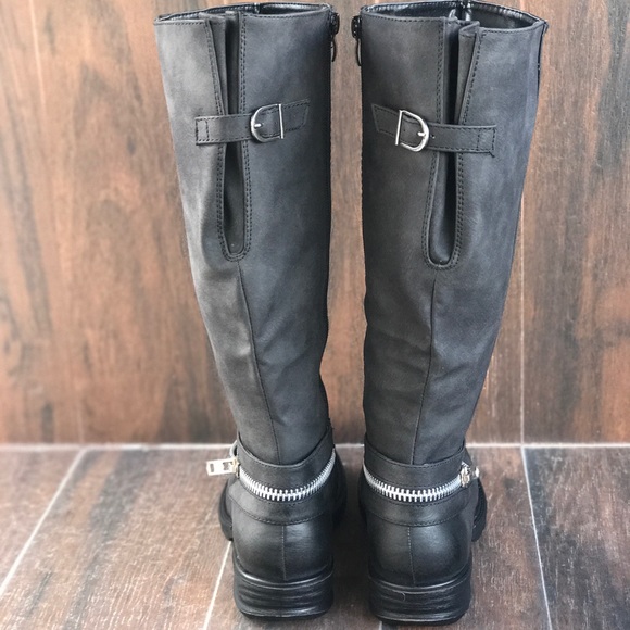 Matte Black Rugged Distressed Harness Zipper Boots - Picture 5 of 8