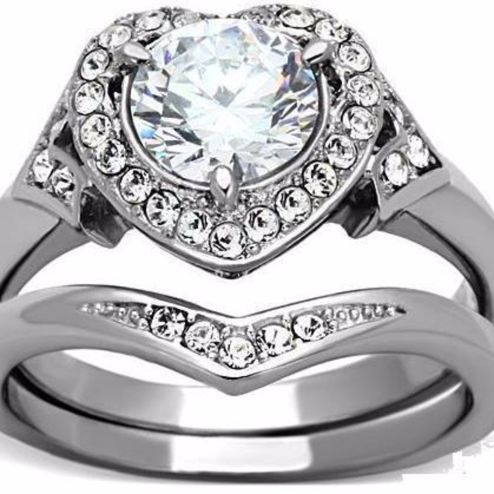 2 Piece Heart Wedding Engagement Ring Set