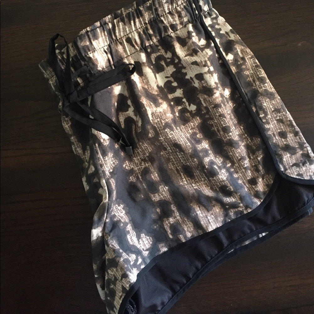 Patterned shorts