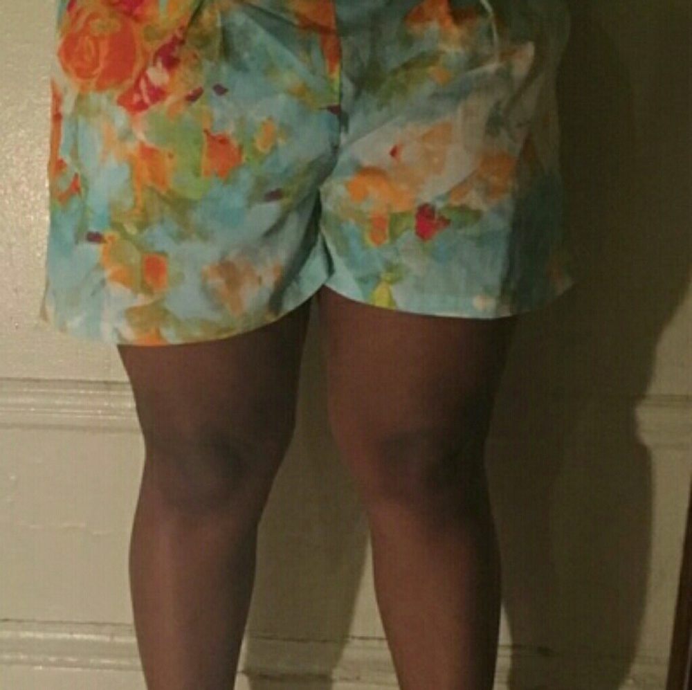 Pattern shorts - Picture 2 of 3