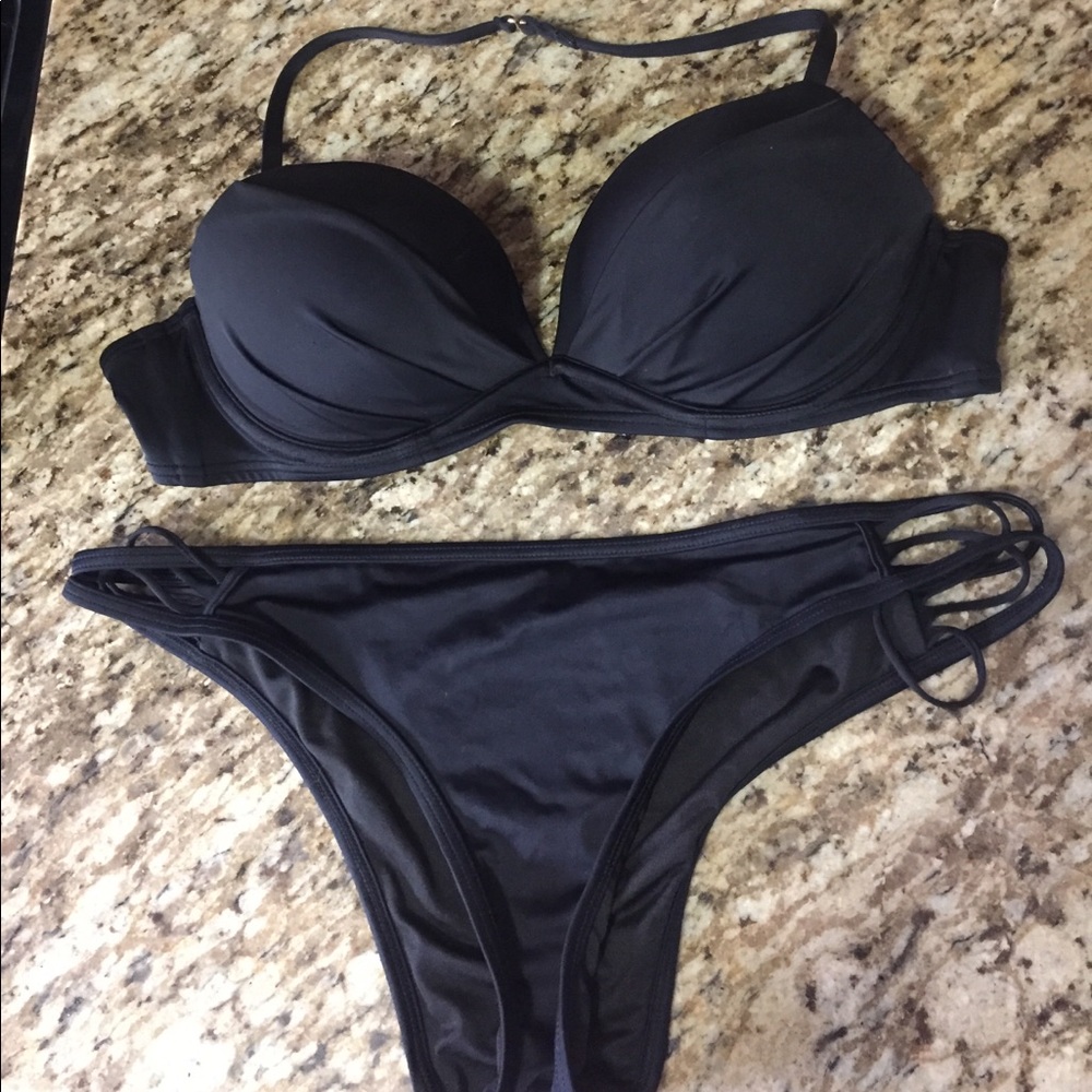 Victoria's Secret bikini