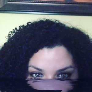 Meet your Posher, Nidia