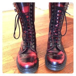 ♠️♥️ Dr. Marten size 5 red and black boots