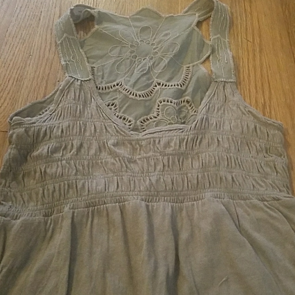 Green cover up dress - Picture 2 of 8