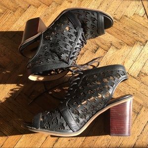 Kensie Clarke Houndstooth Peel Toe lace-up