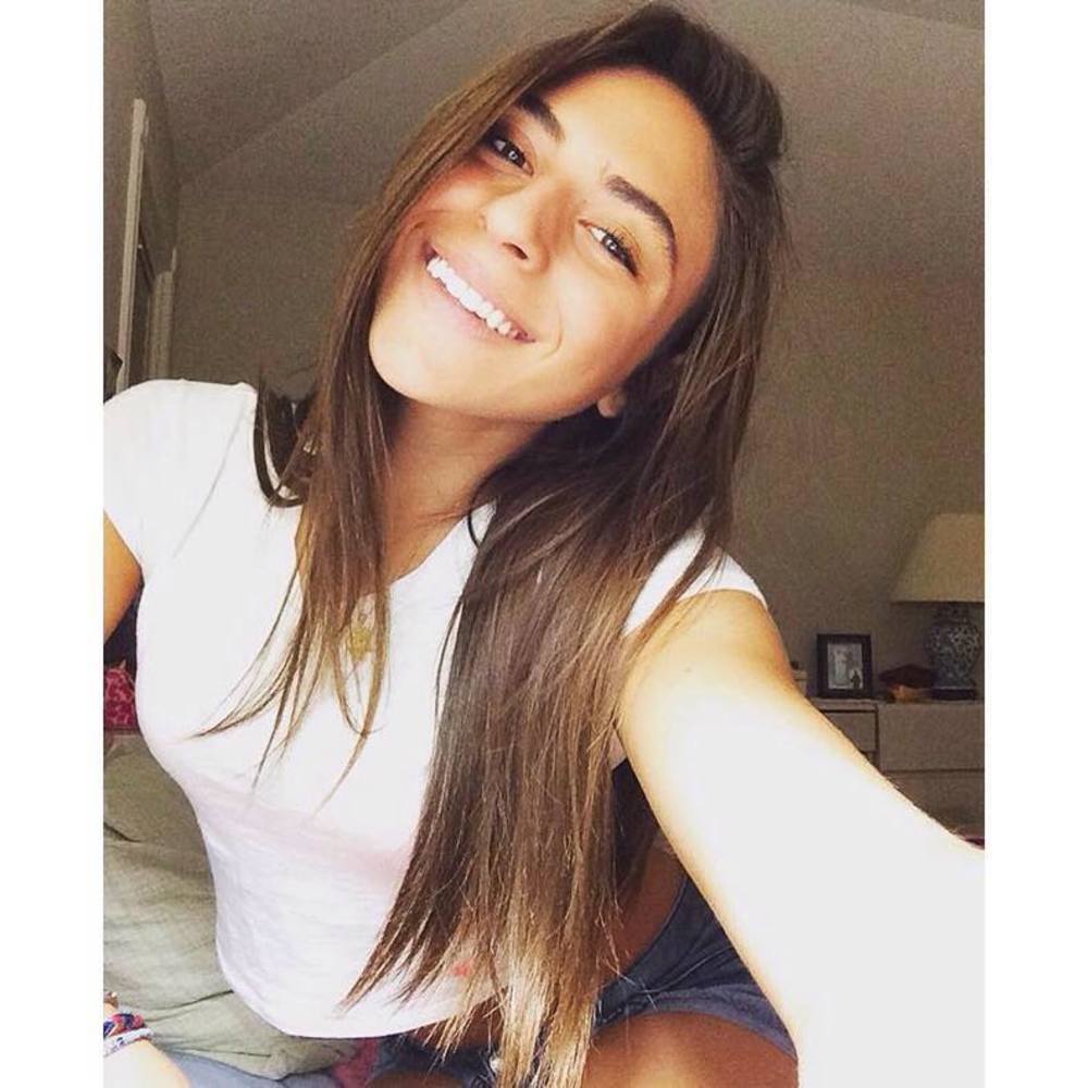 Meet your Posher, Eleni