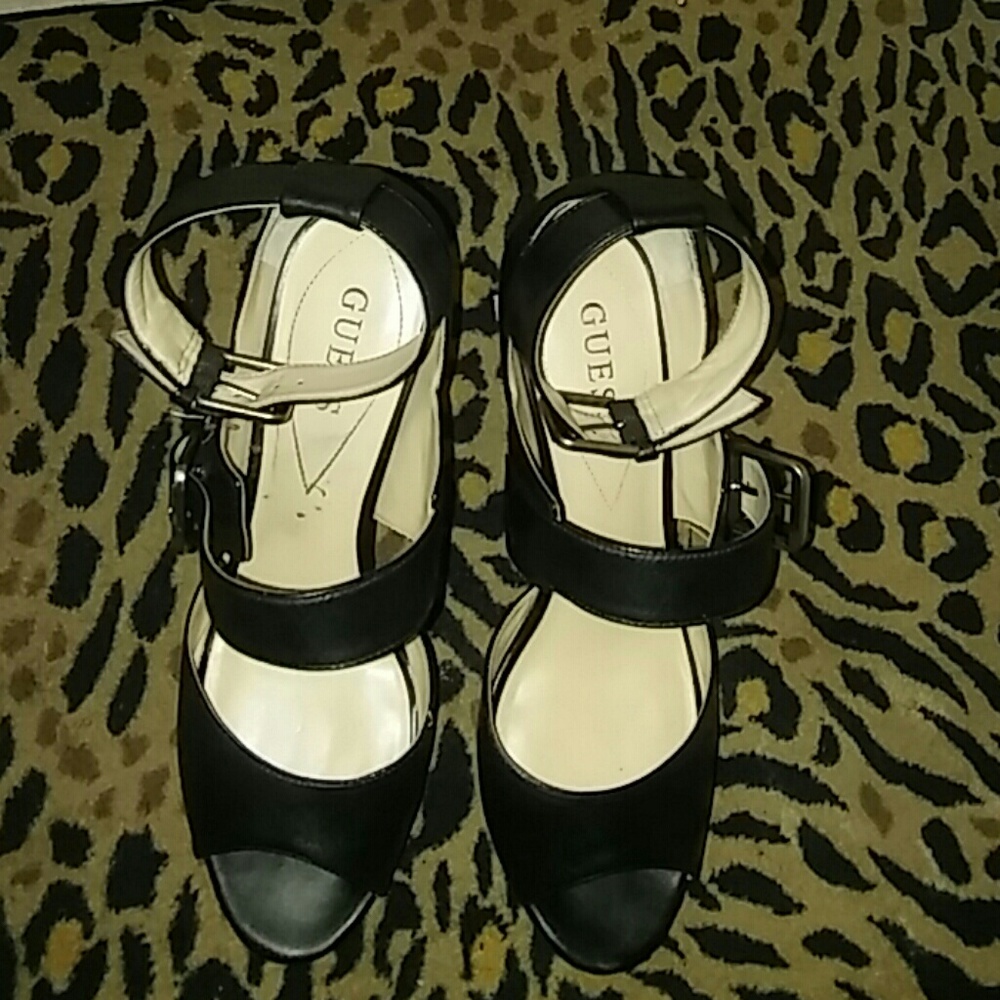 Classy Two strap heels size 8.5M, fits like a 9.